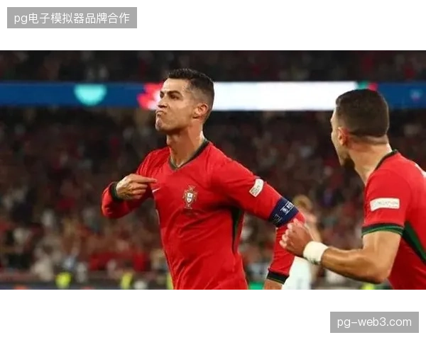 C罗因腿后肌伤病错过了三月份的国家队热身赛,其世界杯前的身体状态引发外界关注 C罗因腿后肌伤病错过了三月份的国家队热身赛,其世界杯前的身体状态引发外界关注