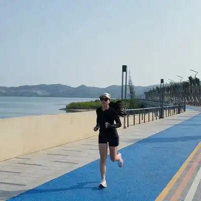 叶明亮